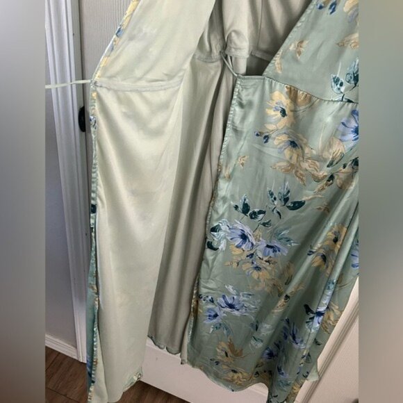 Bohme Floral Wrap Dress NWT Sz Medium Blue & Green - Picture 13 of 16